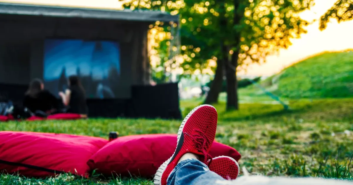 Cinema Under the Stars: Your Ultimate Guide to Long Island's Best Outdoor Movie Nights and Drive-In Theaters