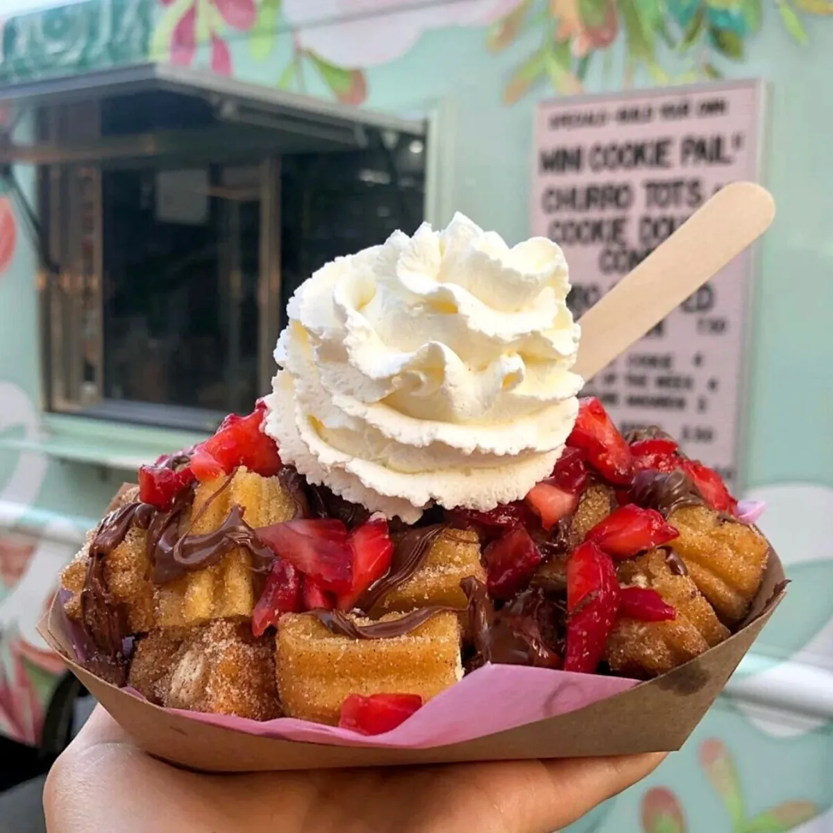 -Photo Credit: For Goodness Cakes Co.