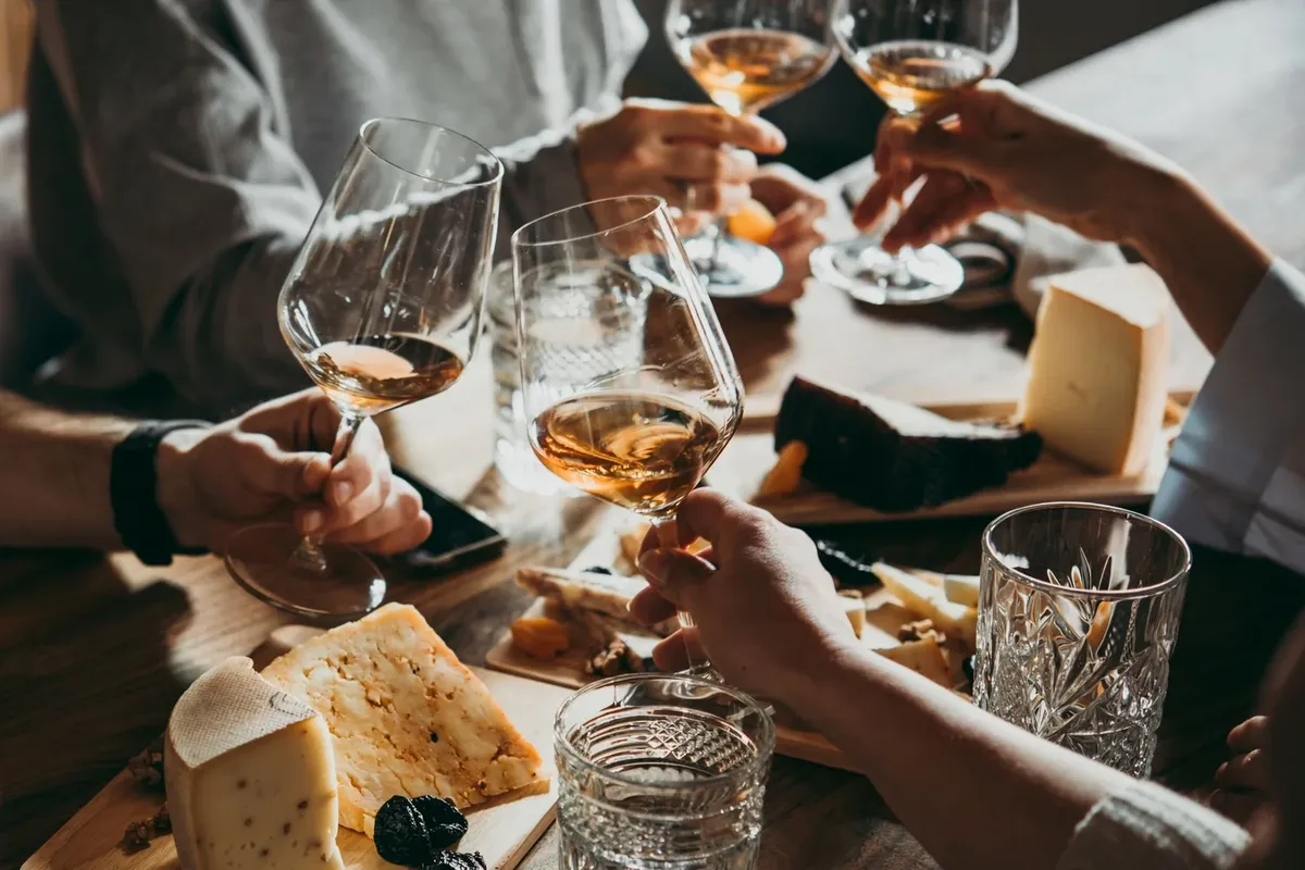 Curfew Pushed Back to Midnight for New York Restaurants and Bars