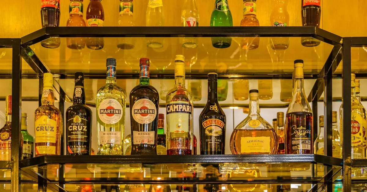 Unwind and Socialize at the Top Bars in Farmingdale