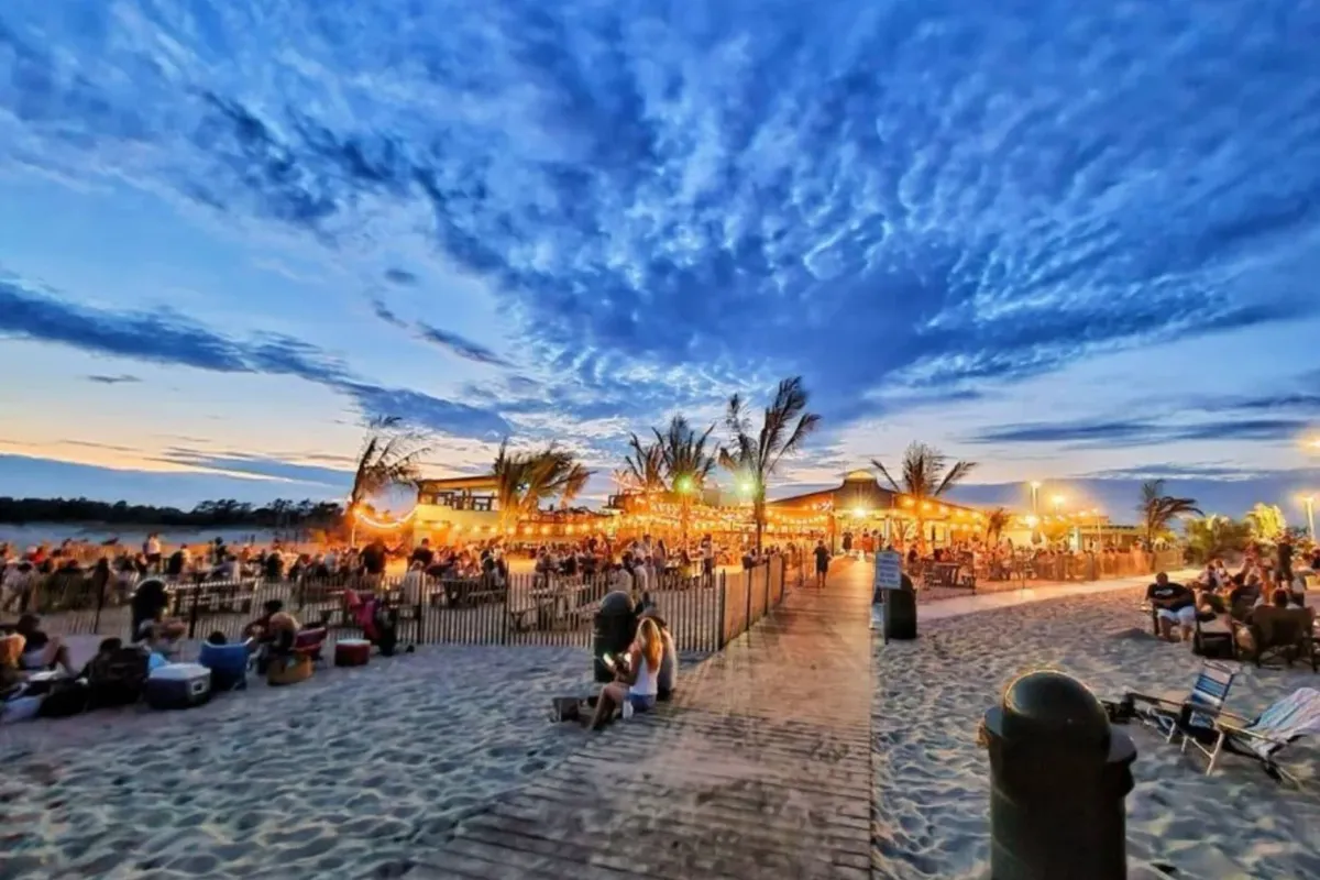Spots to Hear Live Music this Summer 🎤