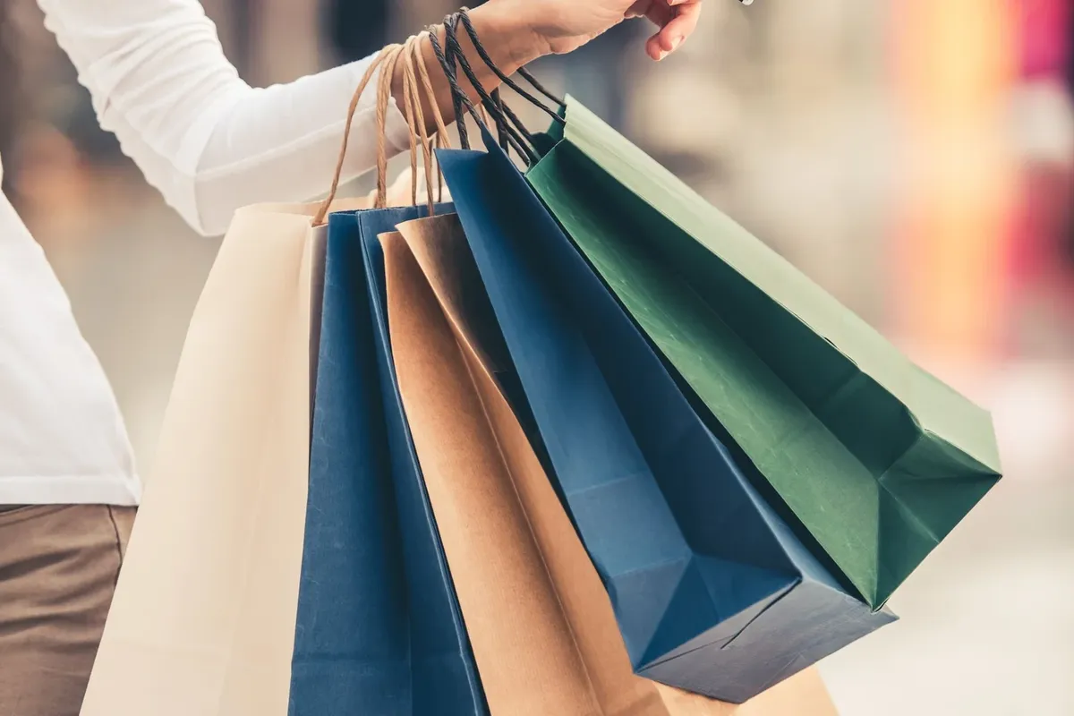 Babylon Village Welcomes Spring with Spring Shop and Dine Event