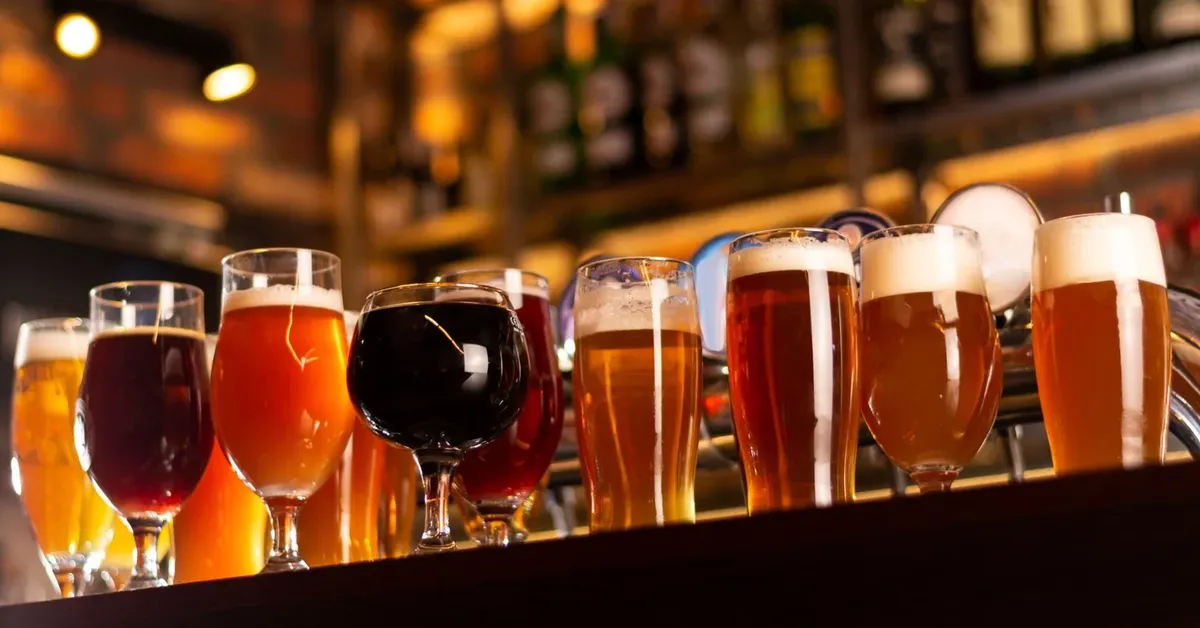 Raise a Glass at the Best Bars in Montauk