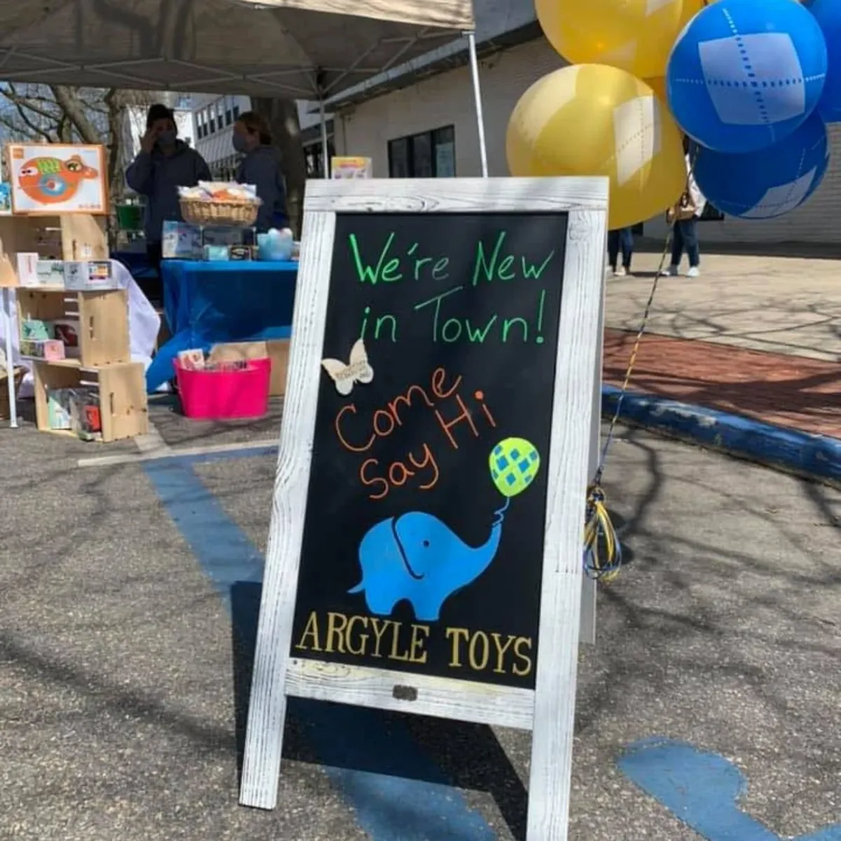   -Photo Credit:    Argyle Toys   