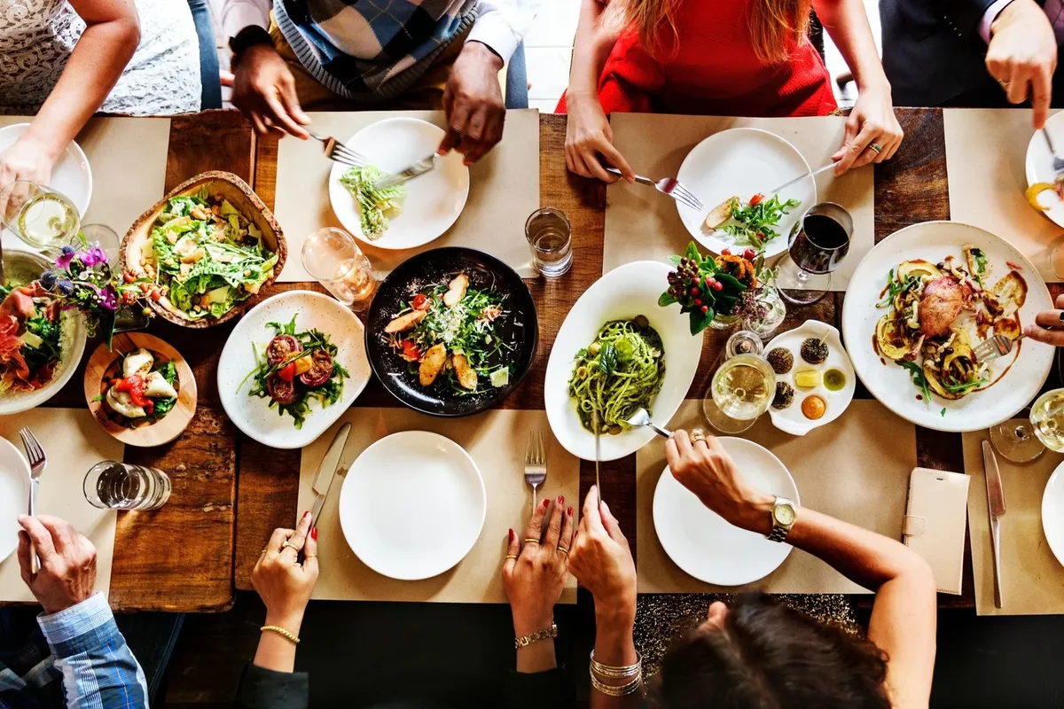 7 Great Family Owned Long Island Restaurants 🍽