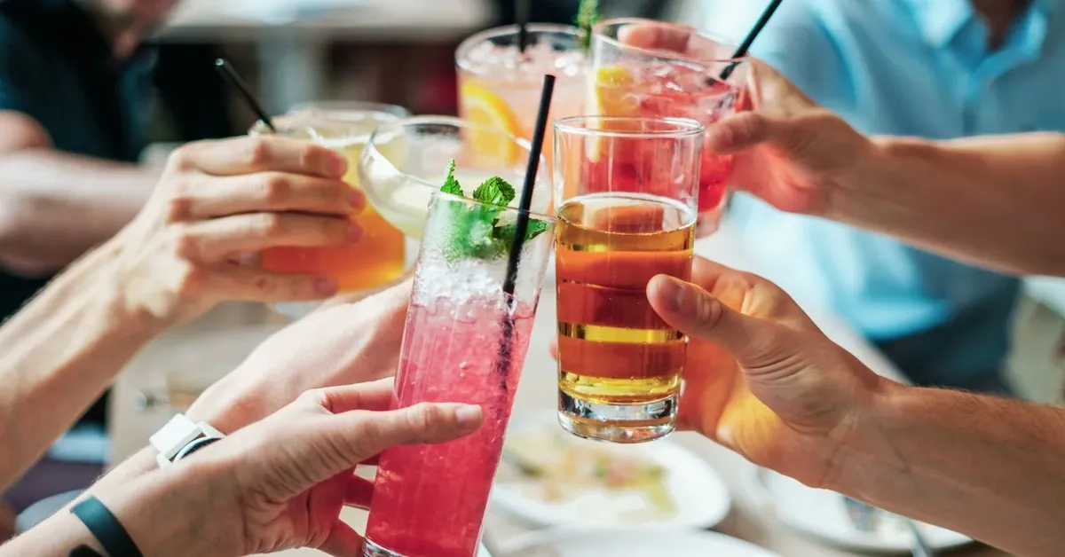 Cheers to the Best Bars in Sayville: Enjoying Drinks and Fun on Long Island