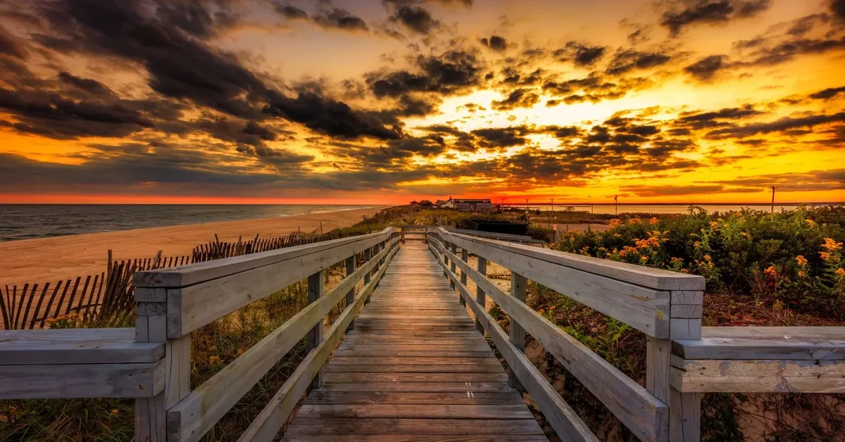 Discovering the Hidden Gems of Long Island: A Guide to Unique Attractions and Must-Visit Destinations