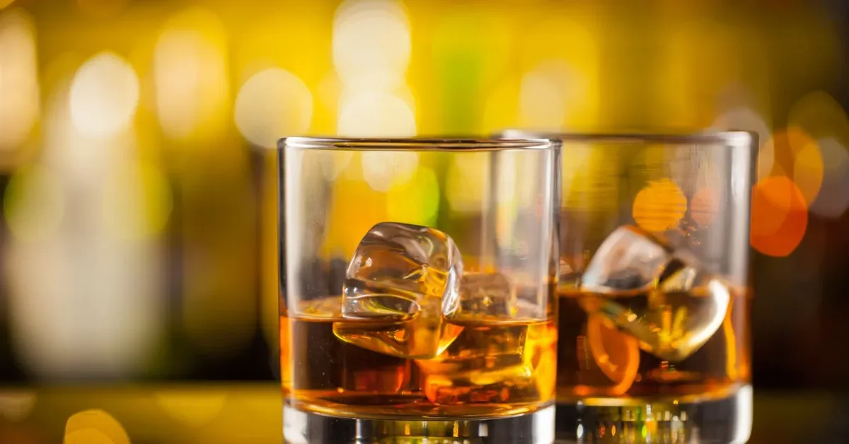 Must-Visit Bars in the Hamptons