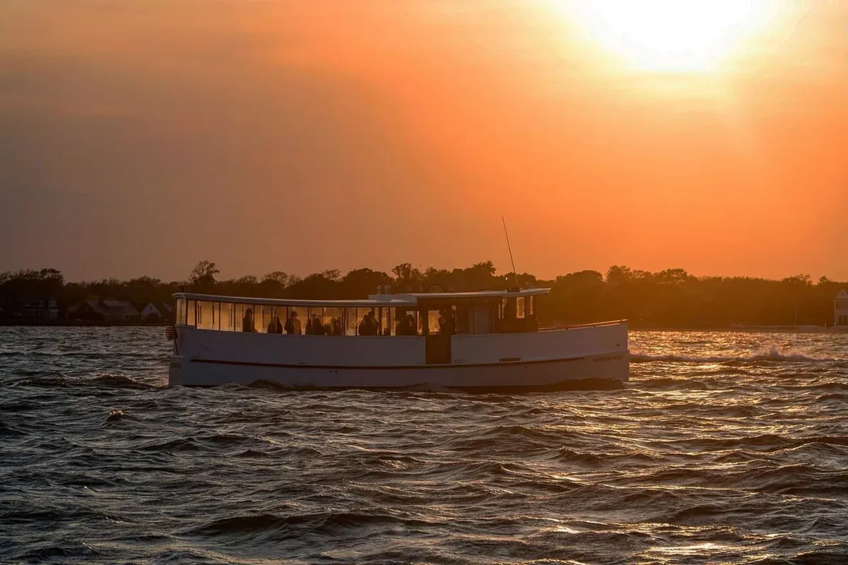 Shoreline Trading Company Kicks off its Trips through the Great South Bay ⛴🍹
