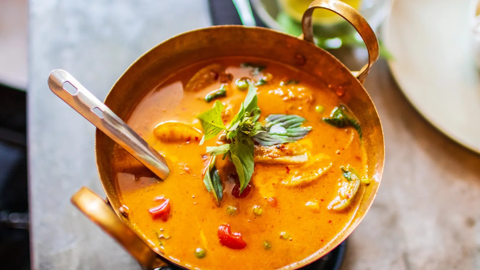 The New Thai Kitchen at the Syosset Train Station Wants to Add a Bar