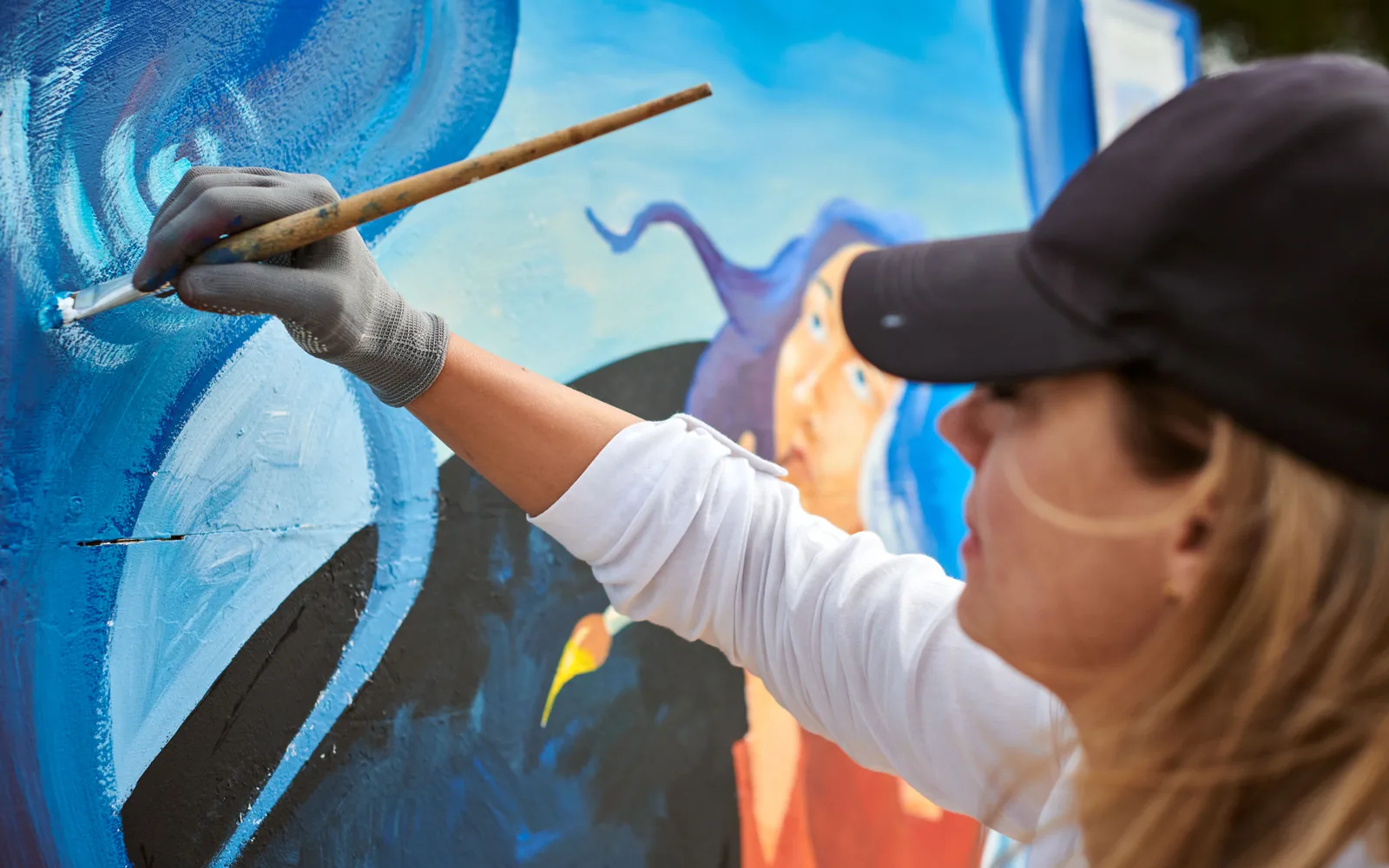 Long Beach Had 16 Blank Ticket Booths on Its Boardwalk. Local Artists Took Care of That.