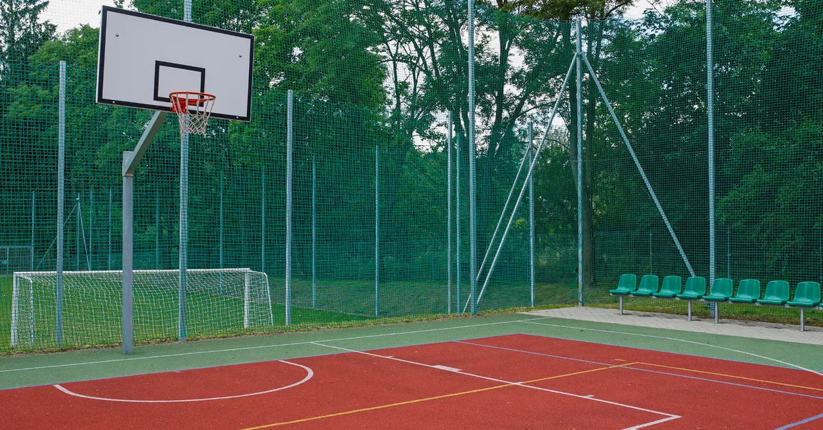 Bouncing High on Long Island: The Premier Indoor and Outdoor Basketball Courts