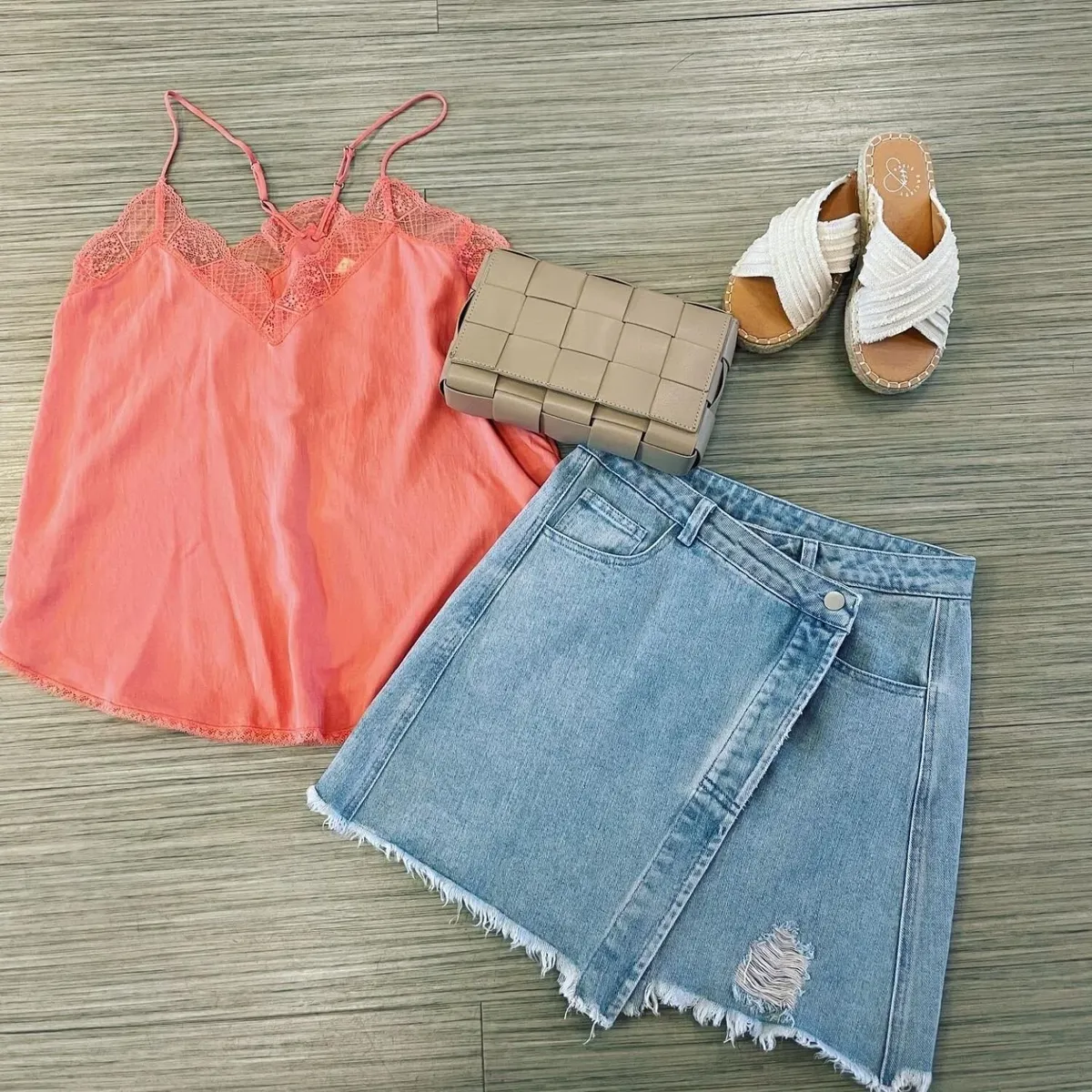 -Photo Credit: La Sorella Boutique