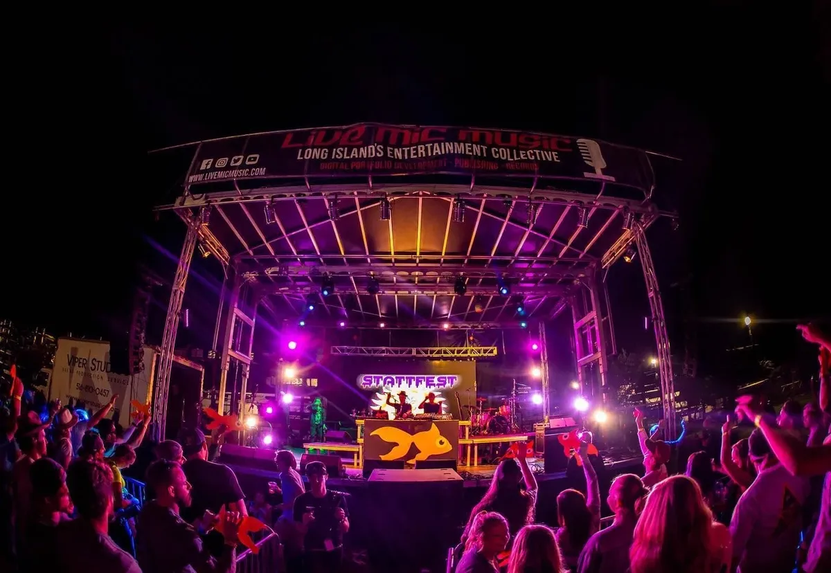 We partnered up with @stattfest to giveaway 2 tickets to STATTfest at the Salt Shack on September 26th! 🍍🤘