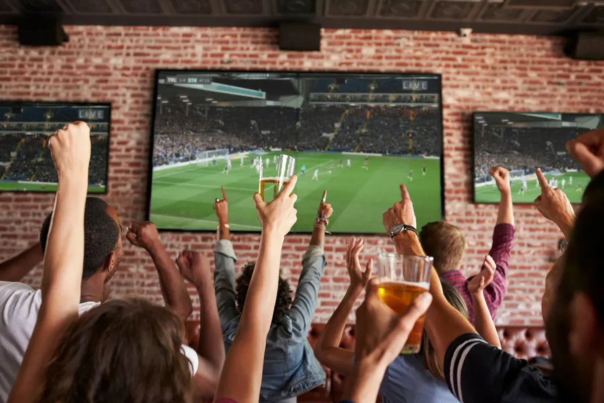 Great Long Island Sports Bars to Watch the Game At ⚾️🍺