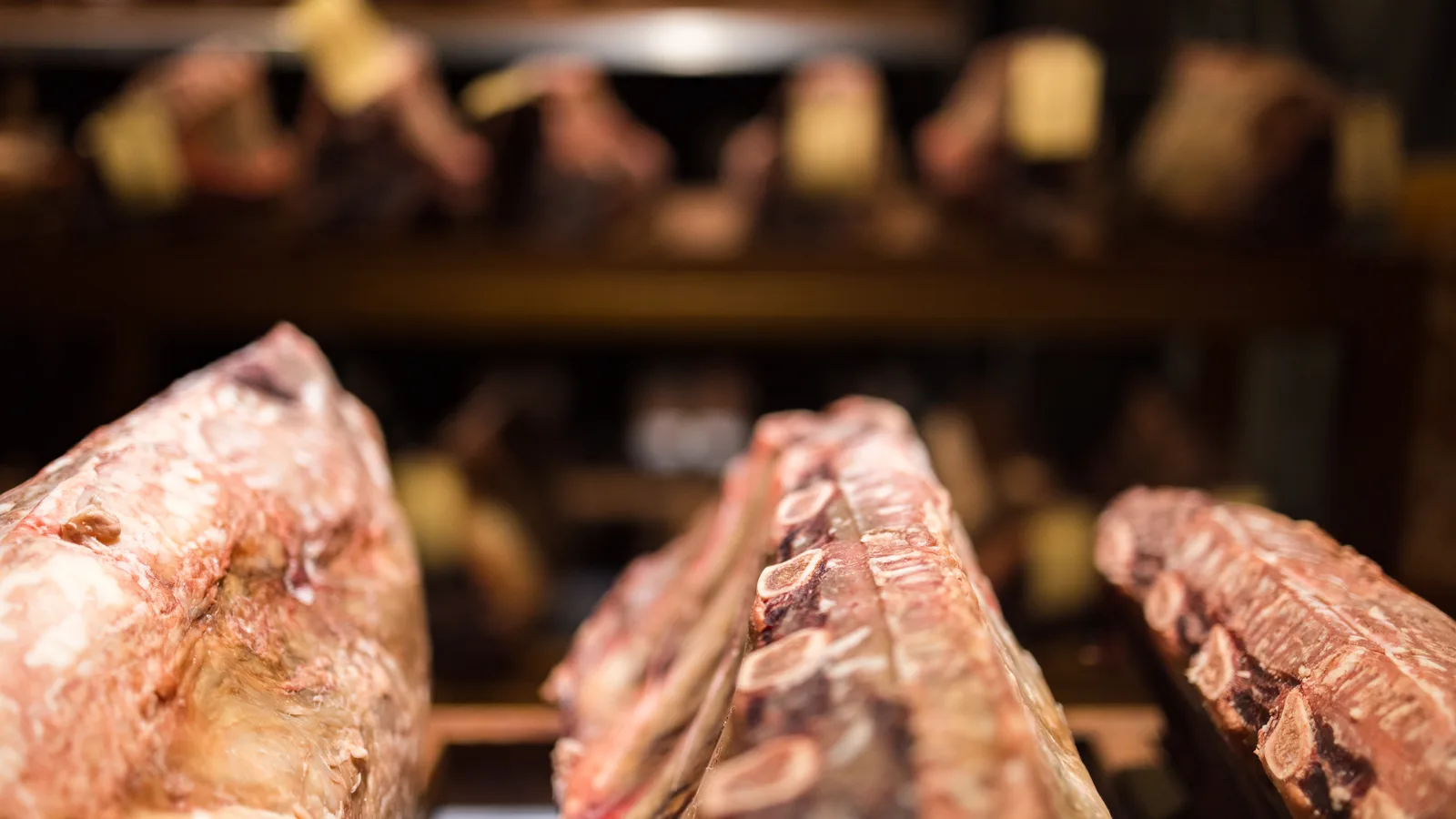 Woodbury's Prime Time Butcher Is Planning a Restaurant in Syosset, and the First Signs Are Public