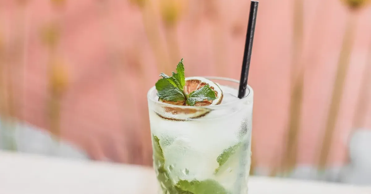 The Top Rooftop Bars on Long Island: Drinks with a View