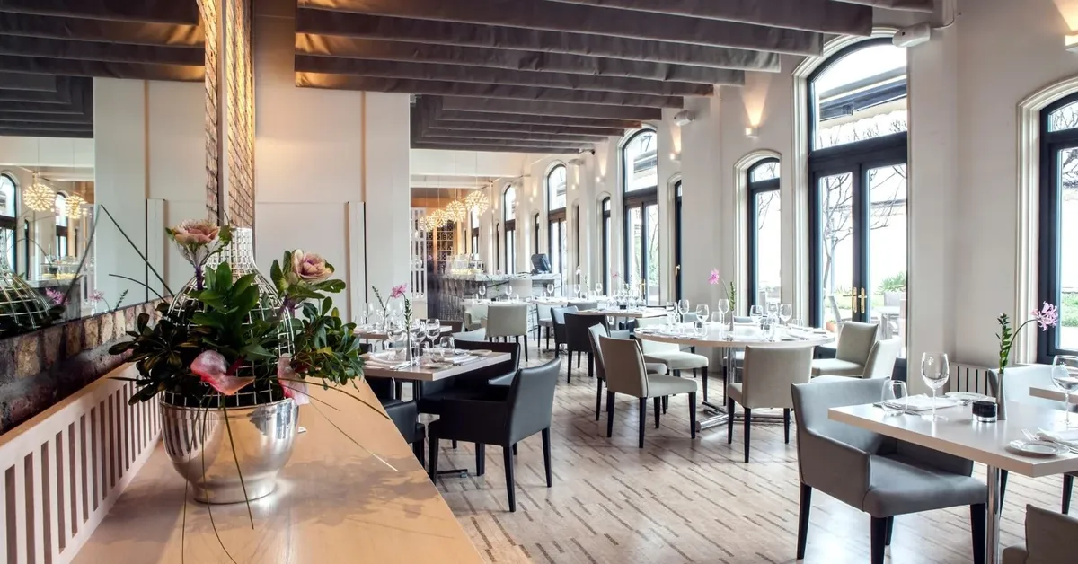 Savor the Flavor: Discovering the Best Restaurants in Sayville on Long Island