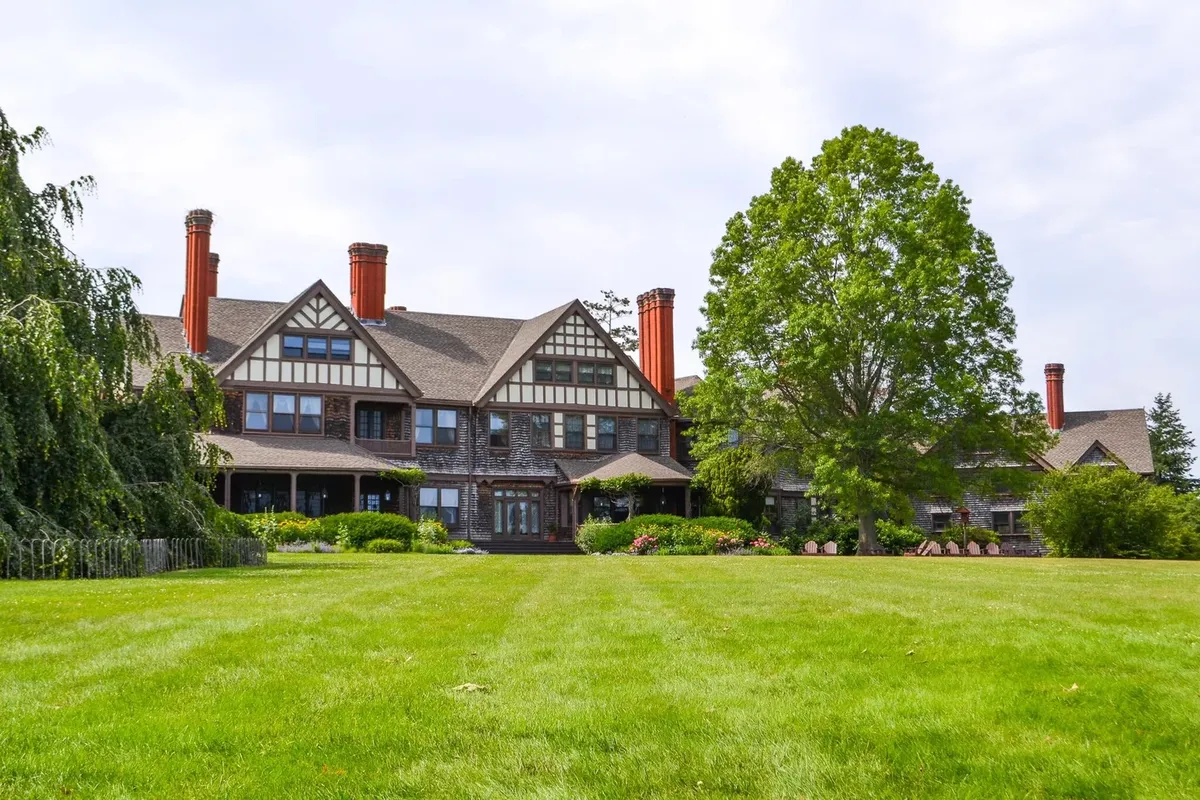   -Photo Credit:    Bayard Cutting Arboretum   